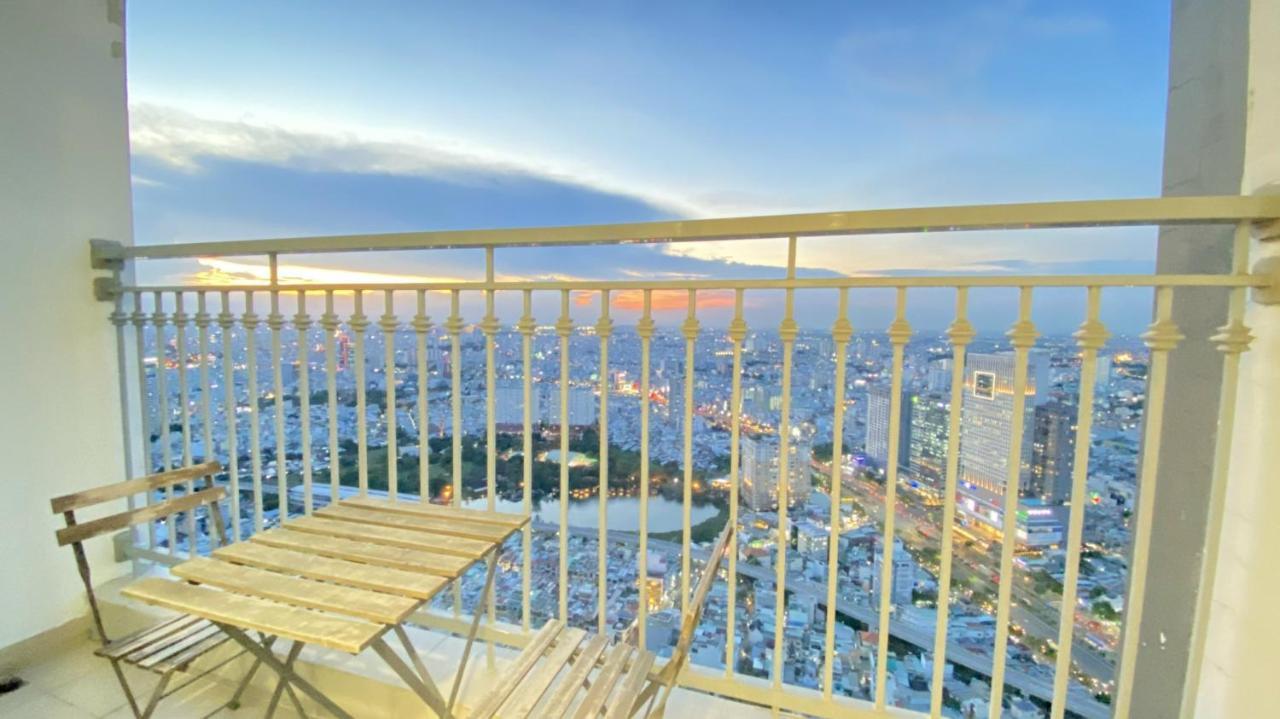 Queen House - Vinhomes Park Apartamento