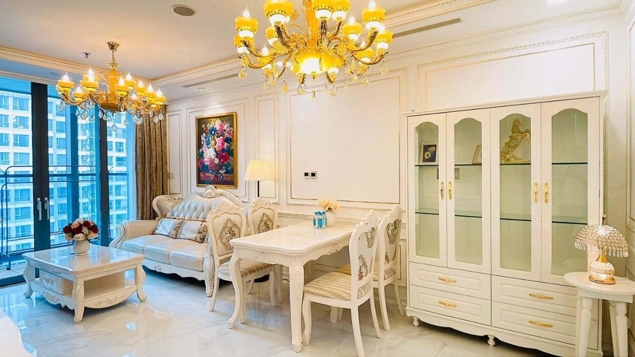 Queen House - Vinhomes Park Apartamento